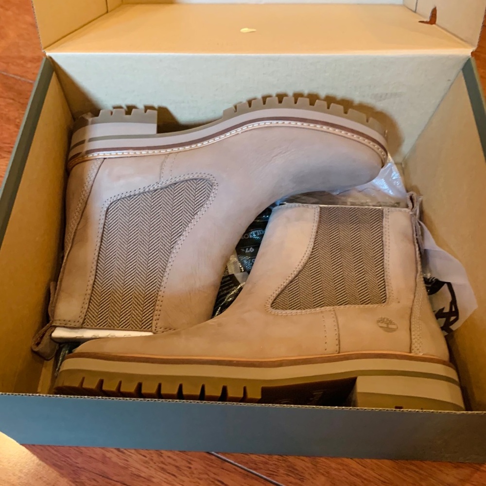 BRAND NEW TIMBERLAND WOMENS COURMAYEUR VALLEY - Picture 9 of 12